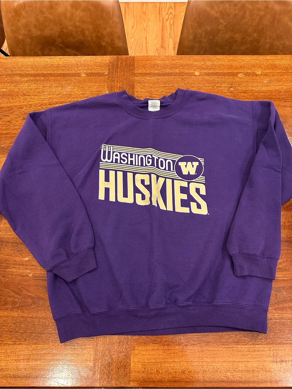 Washington Huskies Men’s Purple Crewneck Sweatshirt, Large
